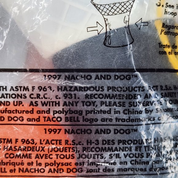 Taco Bell 1997 Nacho and Dog Pop and Catch Basketball Toy - Picture 3 of 3